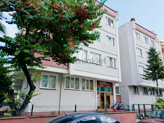 Truva'dan Atakum Ömürevlerinde Uygun Fiyatlı Kiralık 3+1 Daire 2