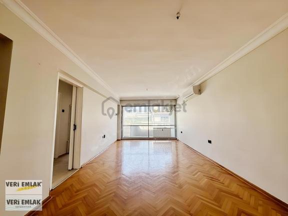Alsancak Otoparklı Talatpaşa Yakını 2+1 Kiralık Daire 1