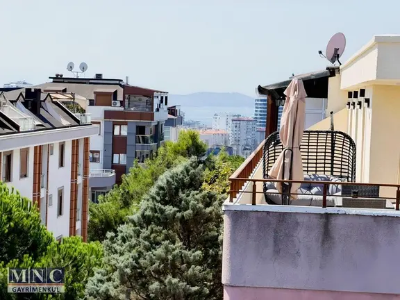 Korupark Yakını Satılık 3+2 Dubleks Daire (140m²) 1