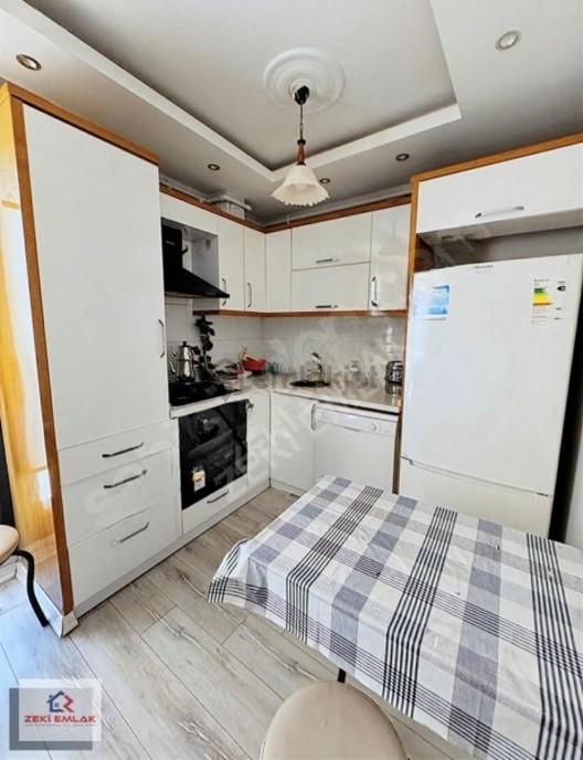 Zeki Emlak'tan Muradiyede Eşyalı Satılık 1+1 Uygun Fiyatlı Daire 2