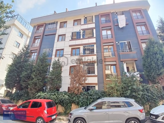 Global'den Güzel Lokasyonda, Ara Kat, Boş 2+1 Daire 1