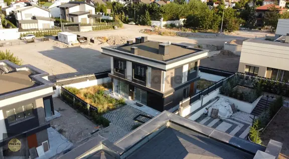 Çay Bağları 7+1 Bodrumlu 300 M2 Meskenli Sıfır Lüks Villa 1