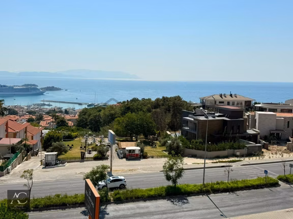 Panaromık Denız Manzaralı Full Esyalı Acıl Satılık 120 M2 Daire ! ( Takasa Acık ) 1