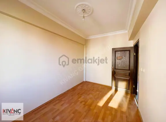 Kıvanç Gayrimenkul'den Özalperde Kiralık 2+1 Arakat Daire 2