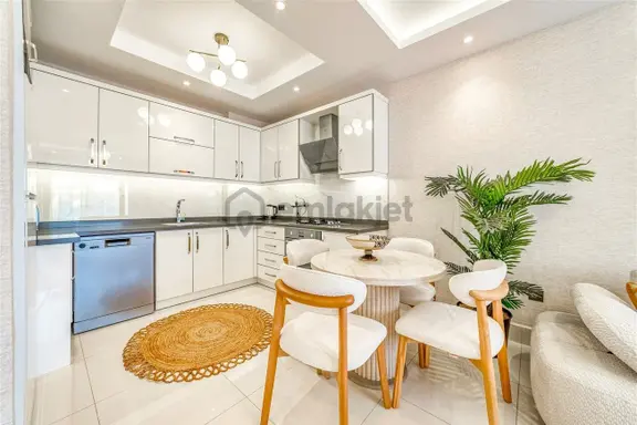 Alanya Tosmur’da Deniz Manzaralı Ultra Lüks Eşyalı 1+1 Satılık Daire 2