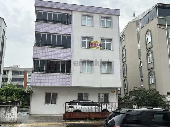 ! Depozitosuz, Aidatsız !mükemmel Konumda Kiralık 3+1 Daire 1
