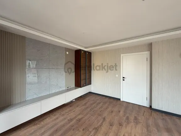 Seyranbağları Merkezi Konumda 140 M² 4+1 Dubleks 2