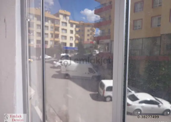 Cevizlidere'de Ceyun Atuf Kansu Caddesi Üzerinde 2