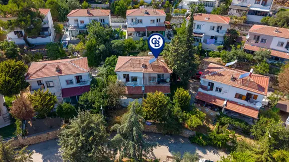 Foça Mercankent Sitesi'nde Satılık 2+1 Fırsat Villa 1