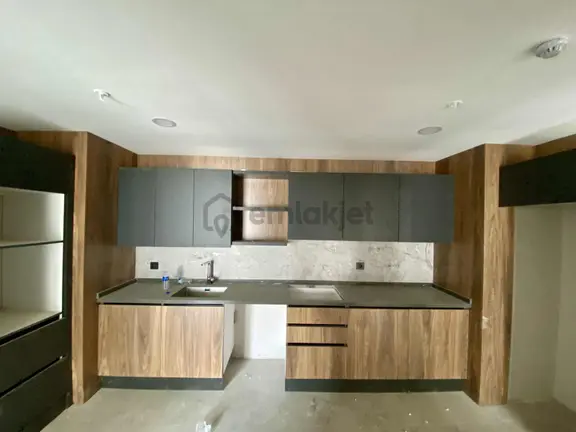 Radison Karşısındaki Çeysa Centropol'de 3+1 Klimalı Kiralık Büro 2