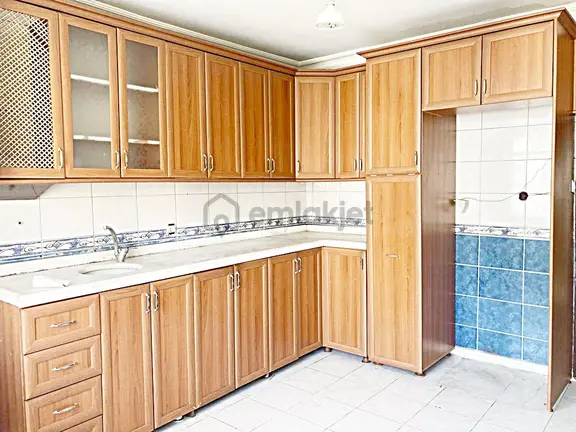 Taha Emlak Tan Memorial Hast. Cuma Pazarı Girişinde Kiralık 3+1 Daire 2