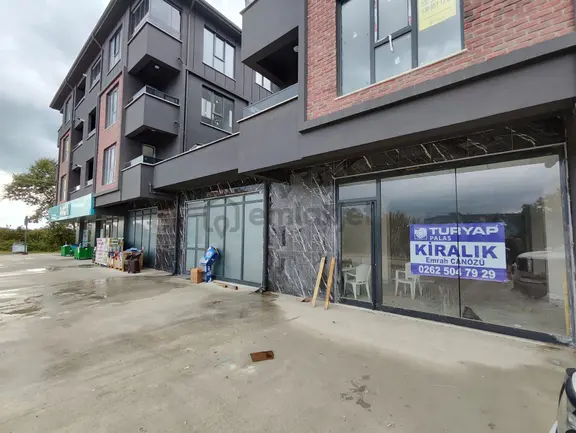Turyap Palas'tan Arapçiftliği'nde Kiralık Dükkan 2
