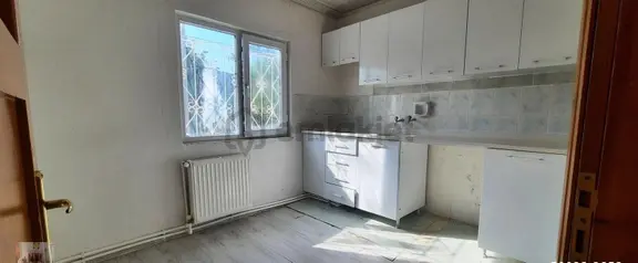 Kemer Mah 200 M² Bahçesi, Fırını, Kümesi Olan Kiralık Müstakil Ev 2