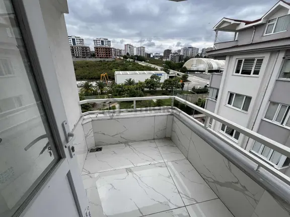 İçi Sıfır Geniş Aileye Merkezi Konum 4+1 Dublex Kiralık Daire 2