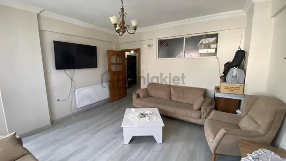 Altın Emlak Rize Müftü Mah 3+1 Satılık Daire 2