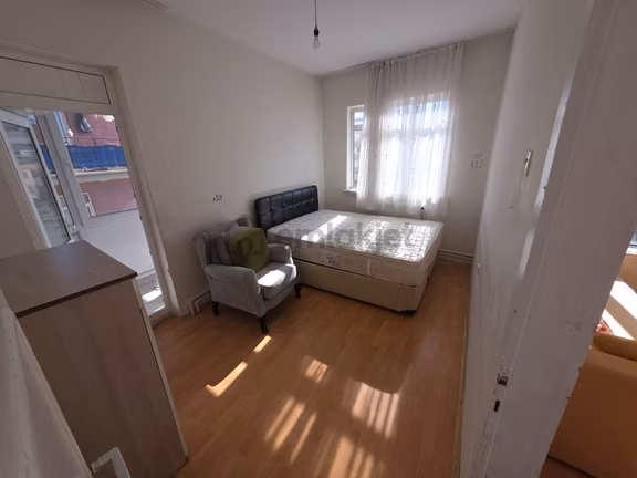 Cebeci Bafra Sk Da 2+1,kısmi Eşyalı ,kombili ,yüksek Giriş 2