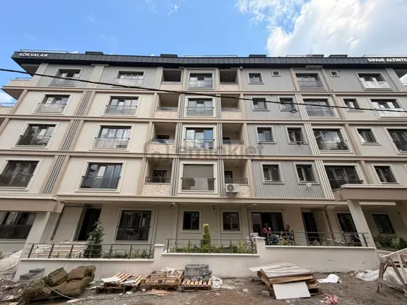 Yatırım'dan Marmaraya Yakın Sıfır Binada Ön Cephe Kiralık 2+1 1