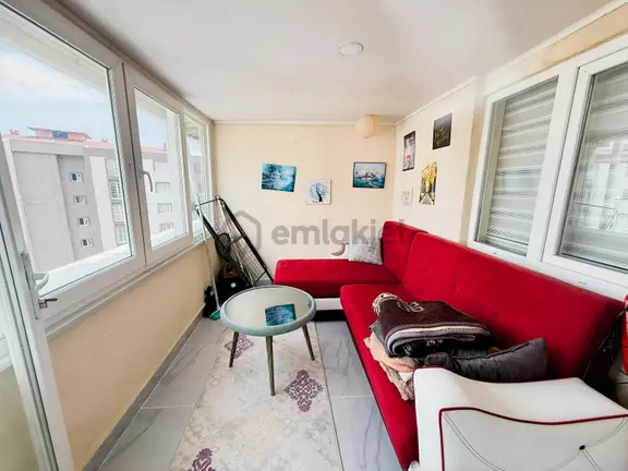 Var'dan Çerkezköy Tepe'de Site İçerisinde Eşyalı Kiralık Daire 1
