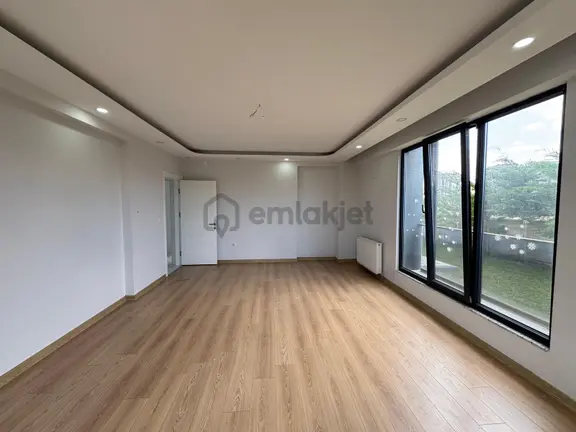 Var'dan Çerkezköy Cumhuriyet 4+1 Lüx Sitede İskanlı Fırsat Daire 2