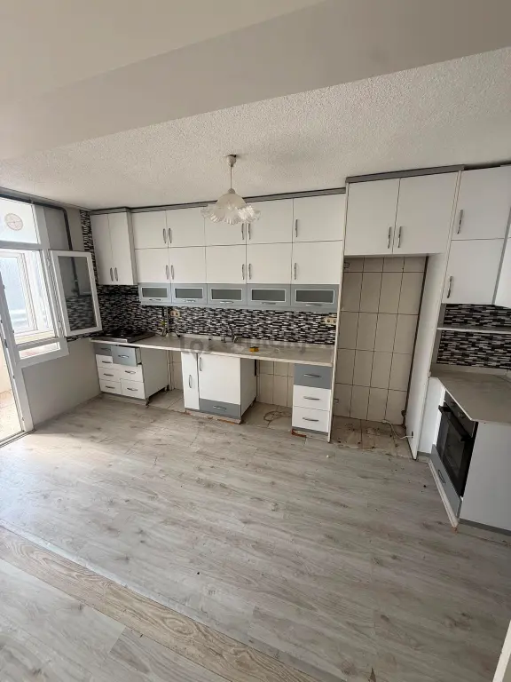 Mavi Bulvar İnan Dondurma Civarı 3+1 Kiralık Daire 1