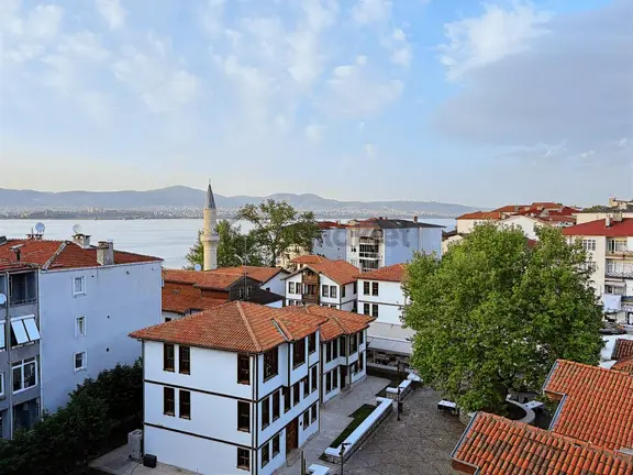 Değirmendere Mükemmel Konumda 3+1 Kiralık Daire 1