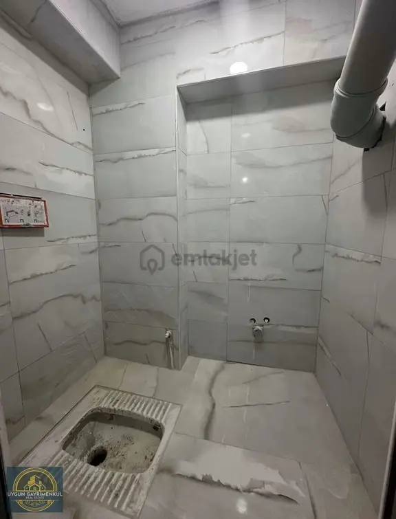 -uygun Gayrimenkulden- Yeni Binada Kiralık 2 Katlı 130m2 İş Yeri 2