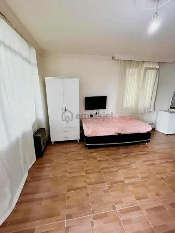 İstenç Yapıdan Tramvaya Cephe Stüdyo 2
