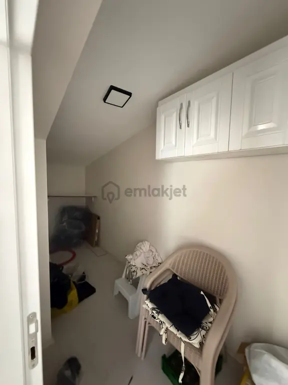 Aşıkpaşa Mahallesinde Tamamen Yenilenmiş, Lüks Dubleks 4,5+1 2