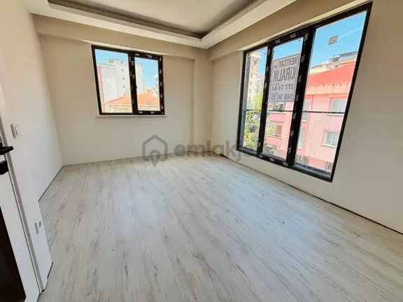 Adnan Kahveci Metro Durağına Sıfır 2+1 Arakat Fırsat Kiralık Daire 1
