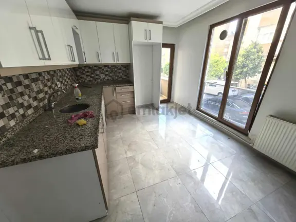 Nilüfer Emlaktan Balkonlu 2+1 Masrafsız Satılık Yüksek Giriş Kat 2
