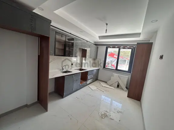 Delfa Emlaktan Fırsat Yüksek Giriş Daire 1