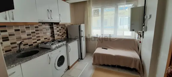 Ender Uysal Gayrimenkulden Foruma Yakın İnternet Dahil Klimalı 1+1 Kiralık Daire 2