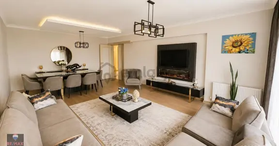 Eryaman Göksu Park Yakını Prestijli Sitede Geniş 4+1+1 1