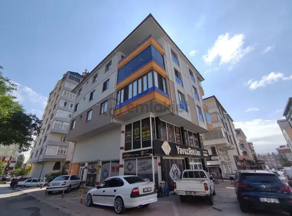 Özpınar,dan Türbe Cami Yanı 3+1 1.kat ,üç Cepheli ,full Eşyalı.! 1