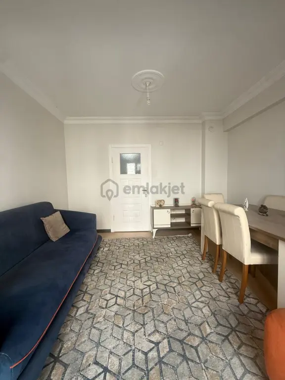 Esenyurt 1+1 Eşyalı Kiralık Balkonlu Kapalı Mutfak 25.000 Tl 2
