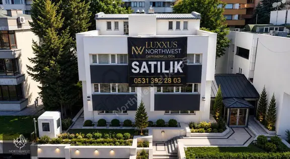 Luxxus Northwestten Uğur Mumcuda Komple Fırsat Satılık Bina 1