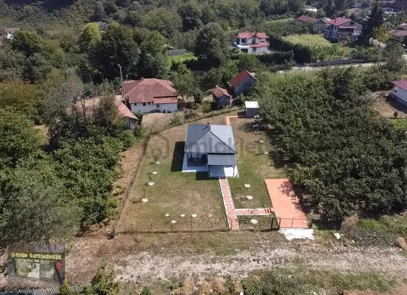 İlerin Gayrimenkul'den Satılık Karadere Köyün'de Müstakil Ev 1