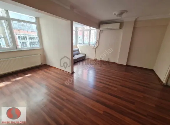 Kadıköy Altıyol Anacaddede İşyerine Konuta Daire 2