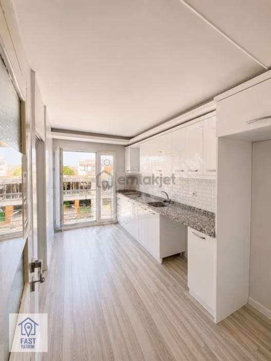 İhsaniye Metrosuna Yakın Kiralık 2+1 Dubleks Daire 1