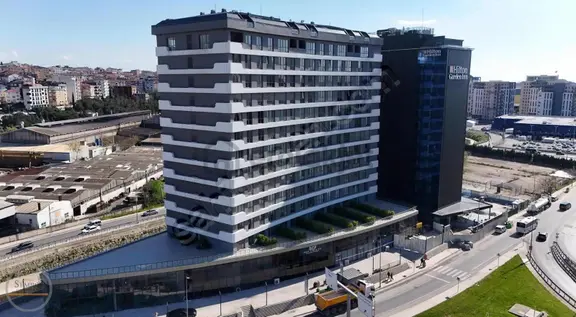 Perla 34 Sitesinde Satılık 1+1 Merkezi Konum Ara Kat 1