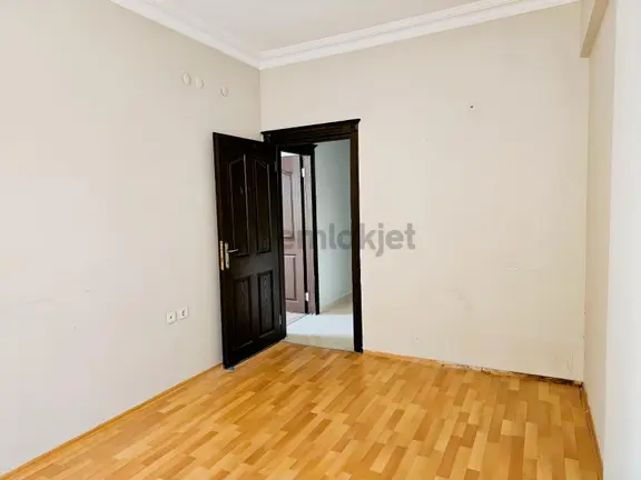 Dutlubahçe Mah.kiralık 3+1 Geniş Daire 2