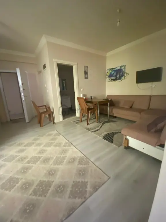 İsabeyli Mahalllesinde Ful Eşyalı 1+1 Kiralık Daire 1
