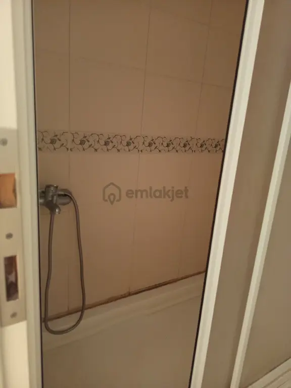 Cevizlik Caddesi Üzerine Görükle Dumlupınar Mahallesi Kiralık 1+1 Boş Geniş Ayrı Mutfak Li Daire 2