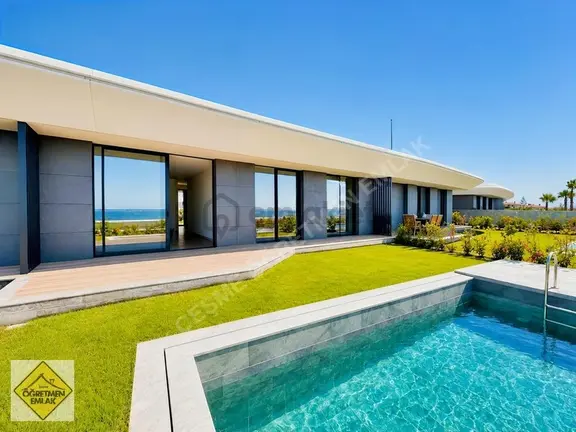 Çeşme'nin En Prestijli Projesinde Müstakil Havuzlu Daire 2