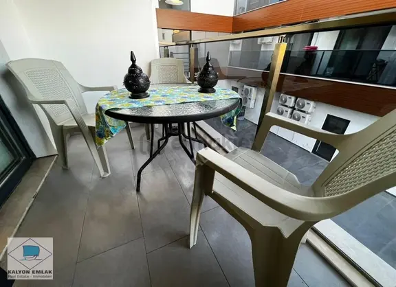 Çeşme Marina'ya 50mt Yakın 1+1 Eşyalı Köşe Yıllık Kiralık Daire 2