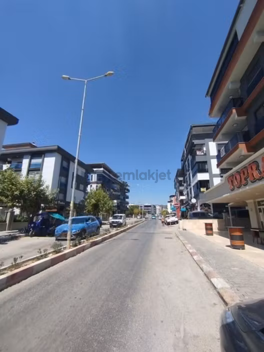 Ulucakta Satilik Çevreyolu Cepheli Dükkanlar 1