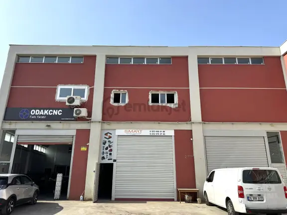 Bornova 4. Sanayi Sitesi’nde 200 Metrekare Kiralık İş Yeri 1