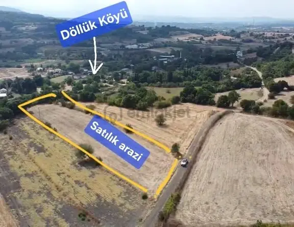 Öztarlacıdan Döllükte Köye 500 Metre Resmi Yola Cepheli Arazi 1
