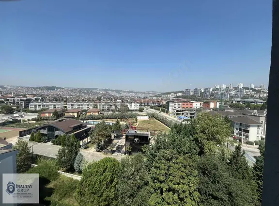 İzmit Yahyakaptan Mah. C/11 Blok Boyalı Temiz 3+1 Kiralık Daire 2