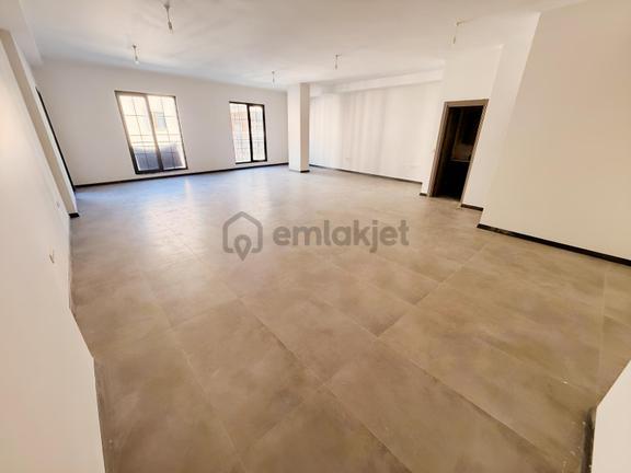 Sultanbeyli Merkezde Kiralık 100 M² Plaza Katı & Ofis & Büro 2